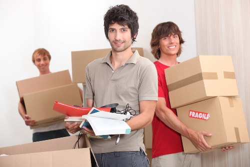 Man and Van service assisting with a local move